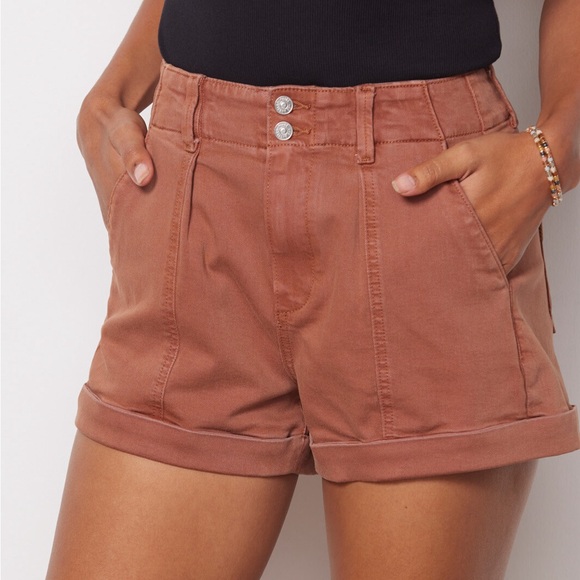 PAIGE | Brooklyn Short with Cuff - Picture 4 of 5